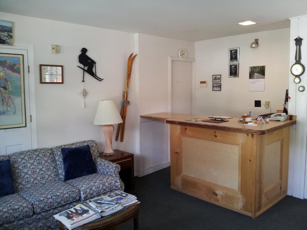 All Seasons Motel Ludlow Extérieur photo